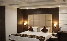 Royal Heritage Hotel Guwahati 3*